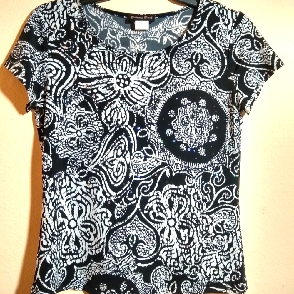 Silky knit sequinned top